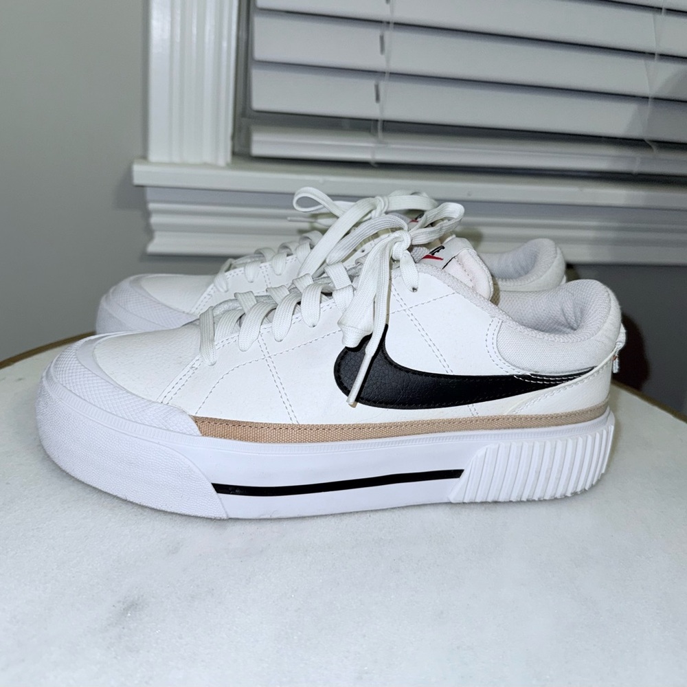 Nike Court Legacy Lift / Women’s 7.5 - Picture 2 of 6